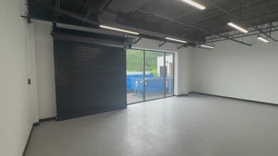 118 Turnpike Rd, Southborough, MA à louer - Vidéo sur l’annonce professionnelle 