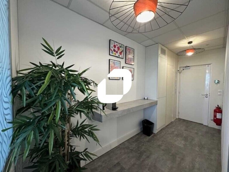 Bureau dans Marly-le-Roi à vendre - Photo intérieure – Image 3 sur 21