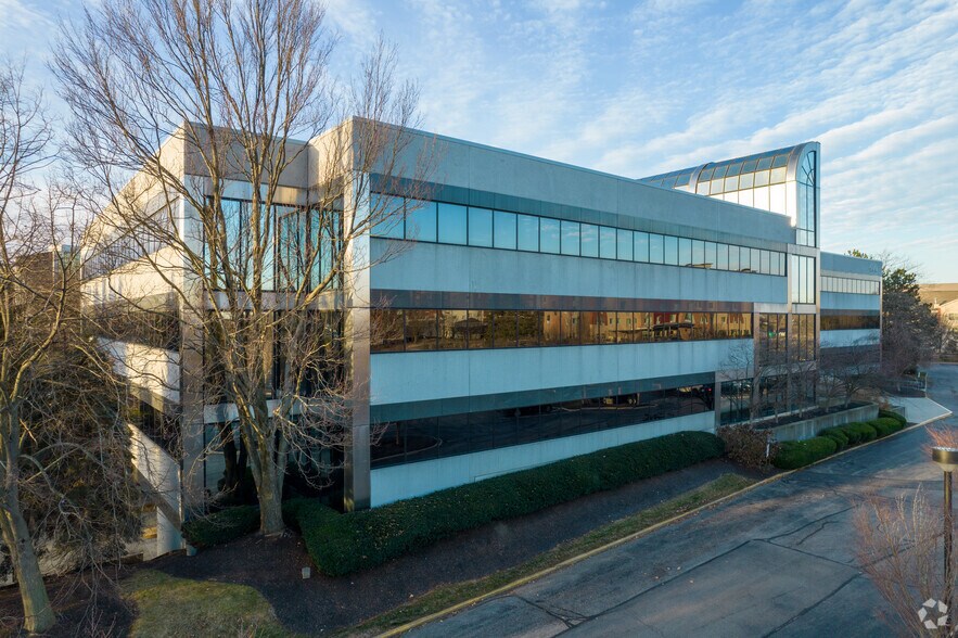 400 Metro Pl N, Dublin, OH à louer - Photo de l’immeuble – Image 3 sur 9