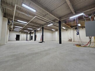 Plus de détails pour 20 Industrial Dr, Middletown, NY - Industriel/Logistique à louer