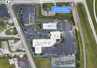 7337 W Washington St, Indianapolis, IN à louer Photo de l’immeuble– Image 2 sur 5