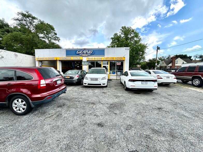 1599 Grand Ave, Baldwin, NY à louer - Photo de l’immeuble – Image 1 sur 8