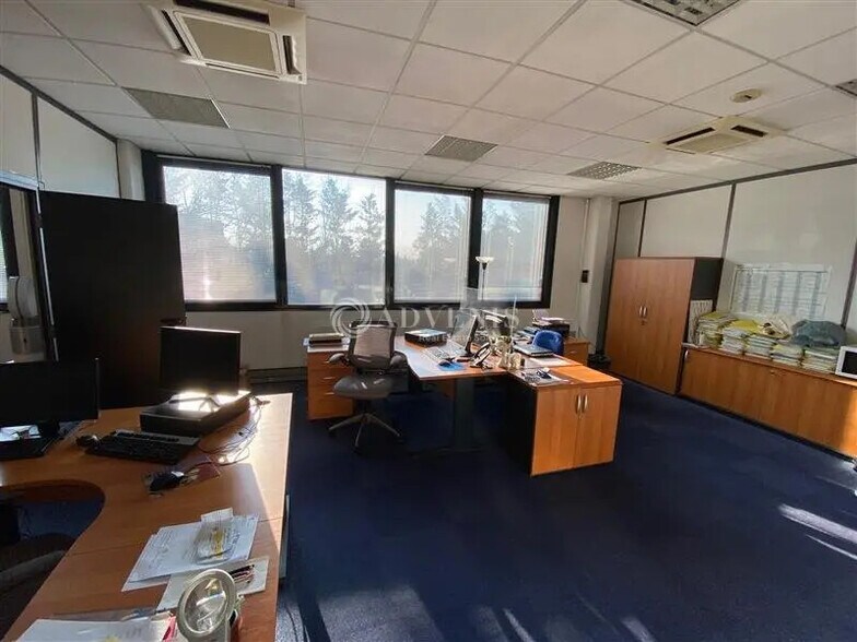 Bureau dans Créteil à louer - Photo de l’immeuble – Image 3 sur 4