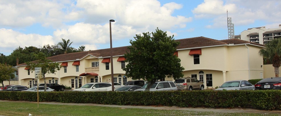 13700 US 1 Hwy, Juno Beach, FL à louer - Photo de l’immeuble – Image 2 sur 5