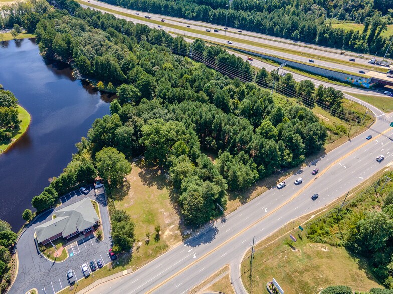 6380 Ramsey St, Fayetteville, NC à vendre - Photo de l’immeuble – Image 3 sur 7