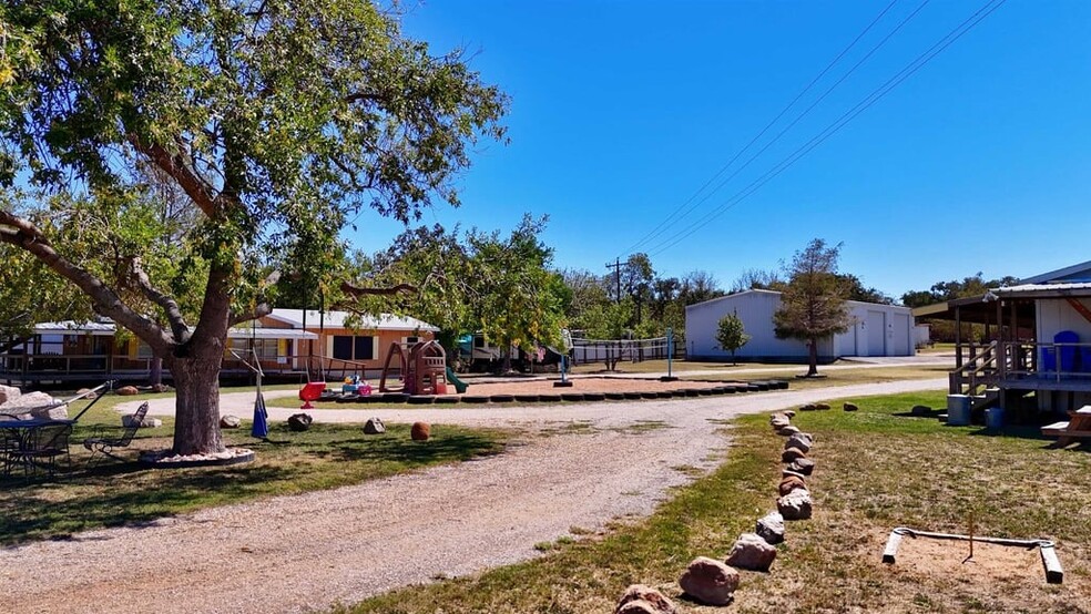 1504 RR 261, Buchanan Dam, TX à vendre - Photo de l’immeuble – Image 3 sur 7