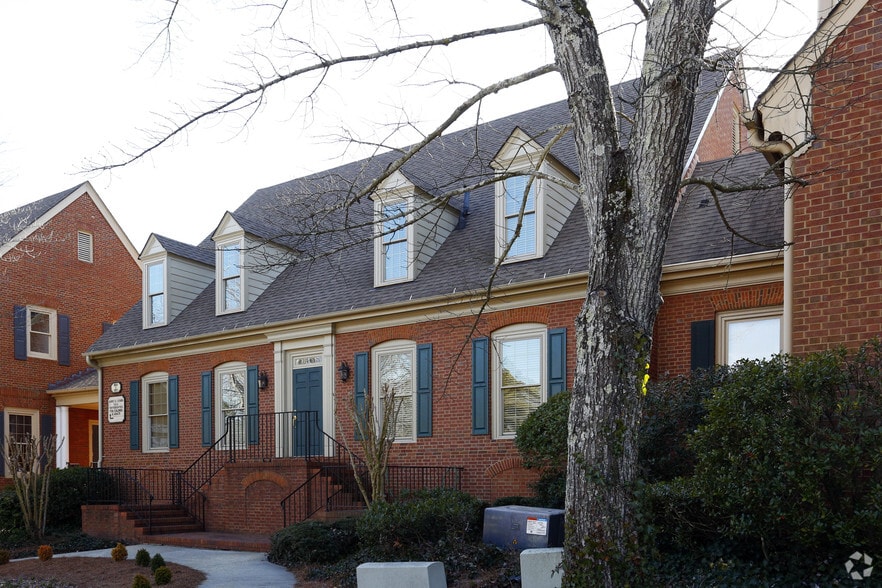 4721 Chamblee Dunwoody Rd, Atlanta, GA à vendre - Photo principale – Image 1 sur 3