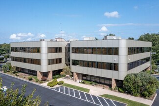 Plus de détails pour 140 Fell Ct, Hauppauge, NY - Bureau à vendre
