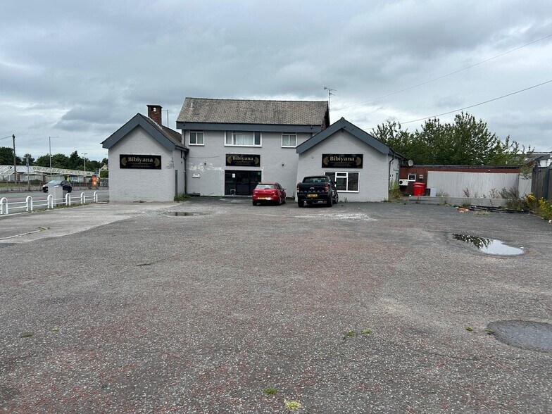 2 Ormskirk Rd, Liverpool à vendre - Photo principale – Image 2 sur 8