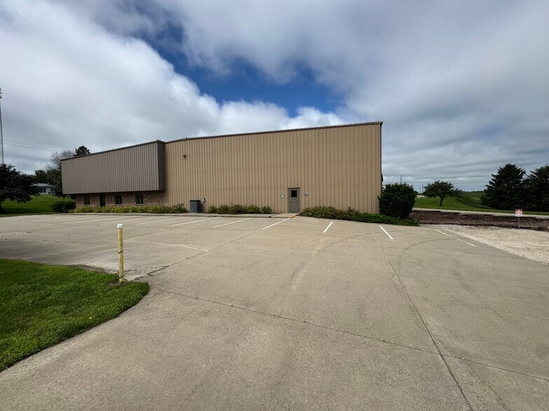 525 Lawler St, Iowa Falls, IA à vendre - Photo de l’immeuble – Image 2 sur 4