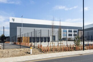 Plus de détails pour Jenkins Ln, Barking - Industriel/Logistique à louer