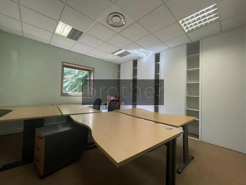 Bureau dans Bruges à vendre - Photo de l’immeuble – Image 3 sur 7