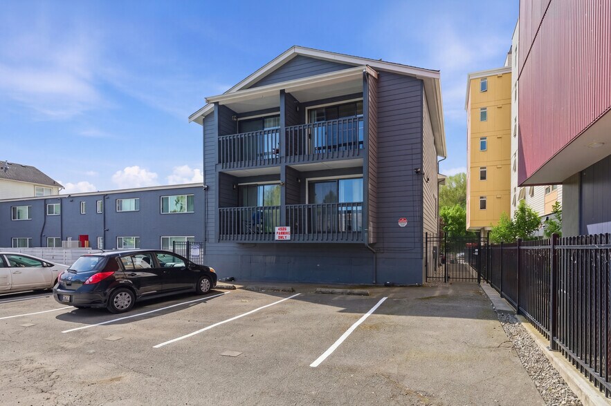 4526 S Henderson St, Seattle, WA à vendre - Photo de l’immeuble – Image 2 sur 16