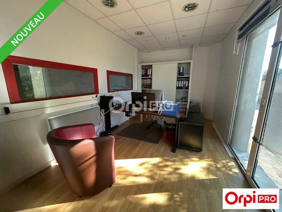 Local d’activités dans Saint-Péray à louer Photo de l’immeuble– Image 1 sur 8