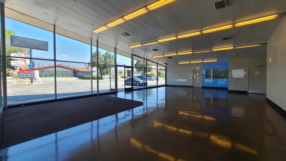 1500 S Baldwin Ave, Arcadia, CA à louer - Photo de l’immeuble – Image 3 sur 34