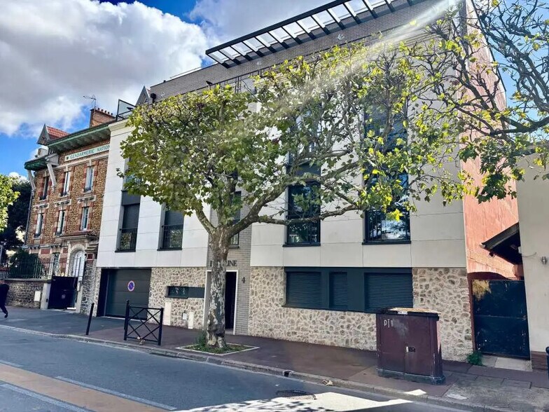 Bureau dans Saint-Maur-des-Fossés à vendre - Photo de l’immeuble – Image 1 sur 6