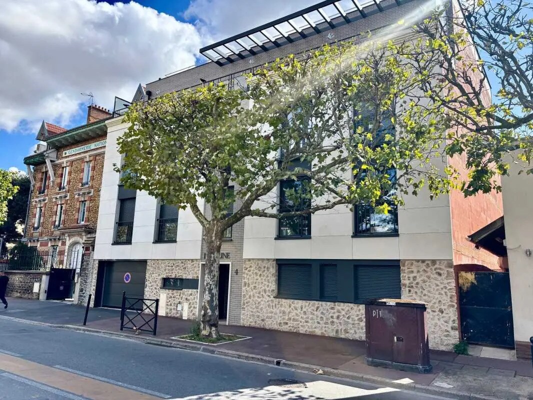 Bureau dans Saint-Maur-des-Fossés à vendre Photo de l’immeuble– Image 1 sur 7