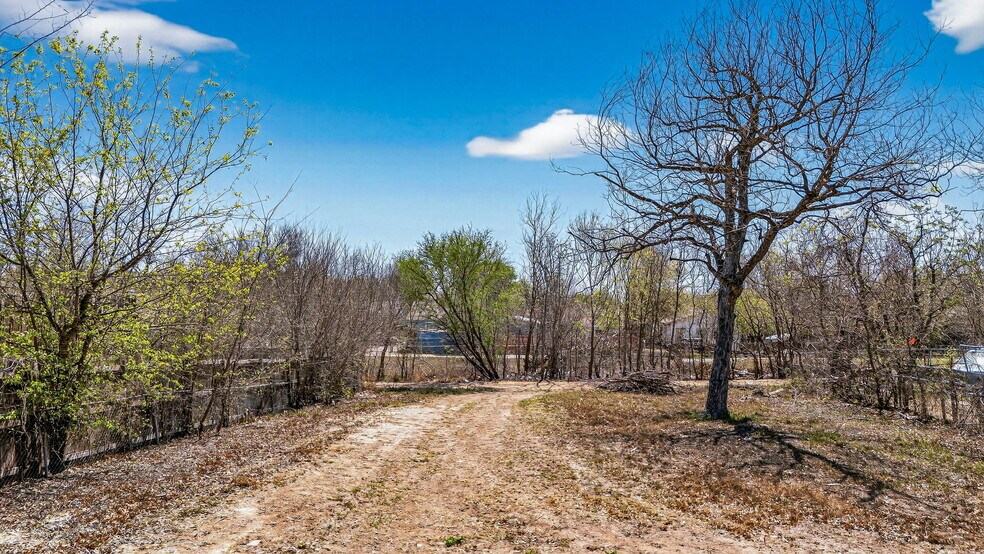920 Martin Luther King Dr, San Antonio, TX à vendre - Photo de l’immeuble – Image 3 sur 23