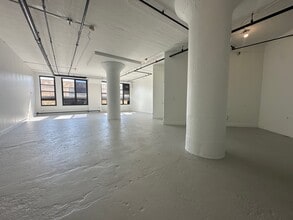 20 Grand Ave, Brooklyn, NY à vendre Photo intérieure– Image 1 sur 4