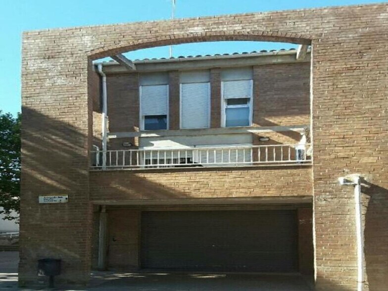 Immeuble residentiel dans Igualada, Barcelona à vendre - Photo de l’immeuble – Image 1 sur 1