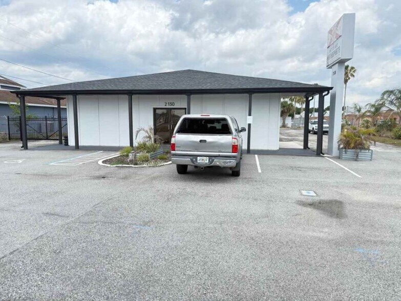 2130 King St, Cocoa, FL à louer - Photo de l’immeuble – Image 1 sur 12