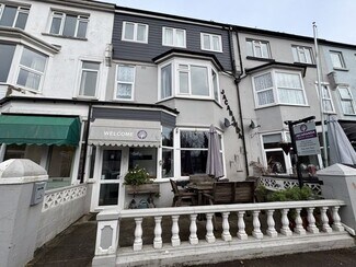 Plus de détails pour 8 Beach Rd, Paignton - Hôtellerie à vendre