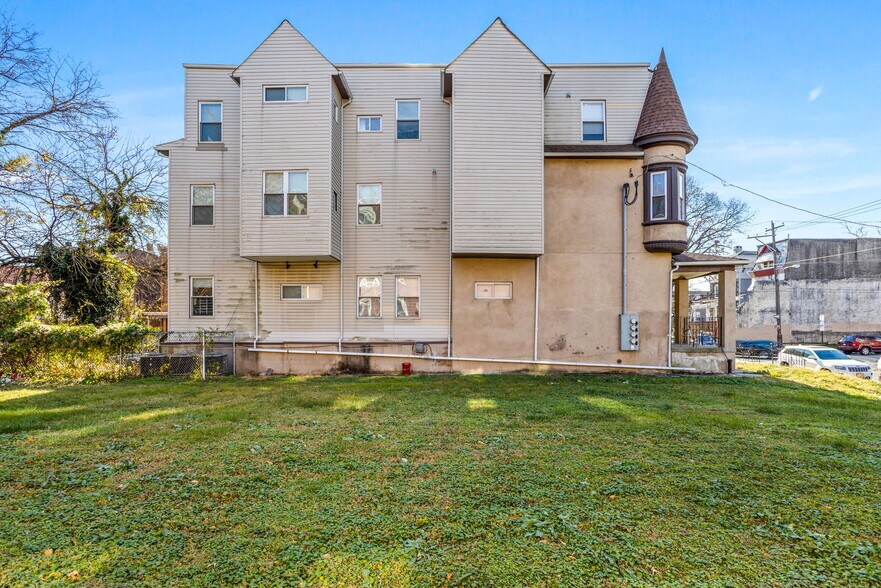 3301-3303 N 16th St, Philadelphia, PA à vendre - Photo de l’immeuble – Image 3 sur 28