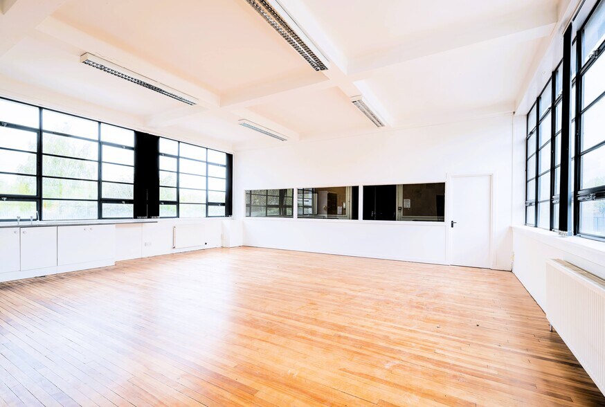 40 Peffer Pl, Edinburgh à louer - Photo de l’immeuble – Image 3 sur 11