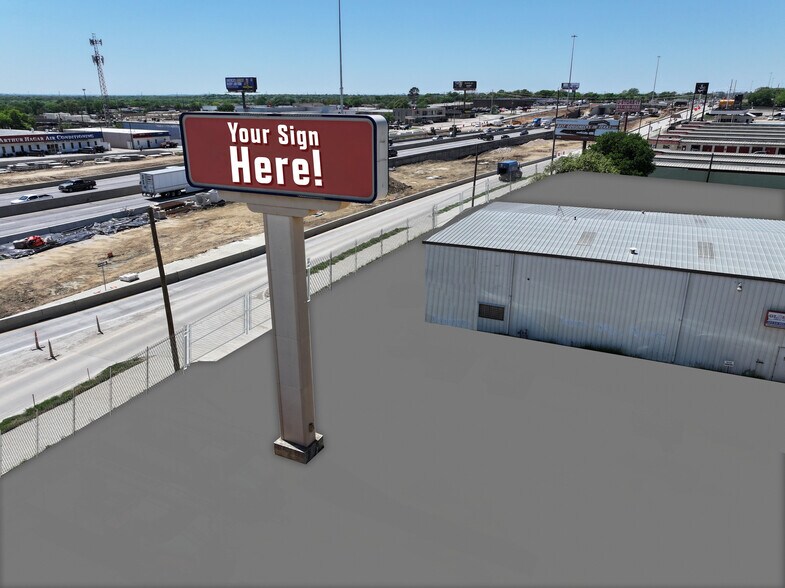 5105 E California Pky, Fort Worth, TX à vendre - Photo de l’immeuble – Image 2 sur 6