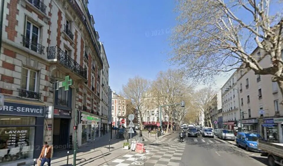 Local commercial dans Clichy à louer Photo de l’immeuble– Image 1 sur 2