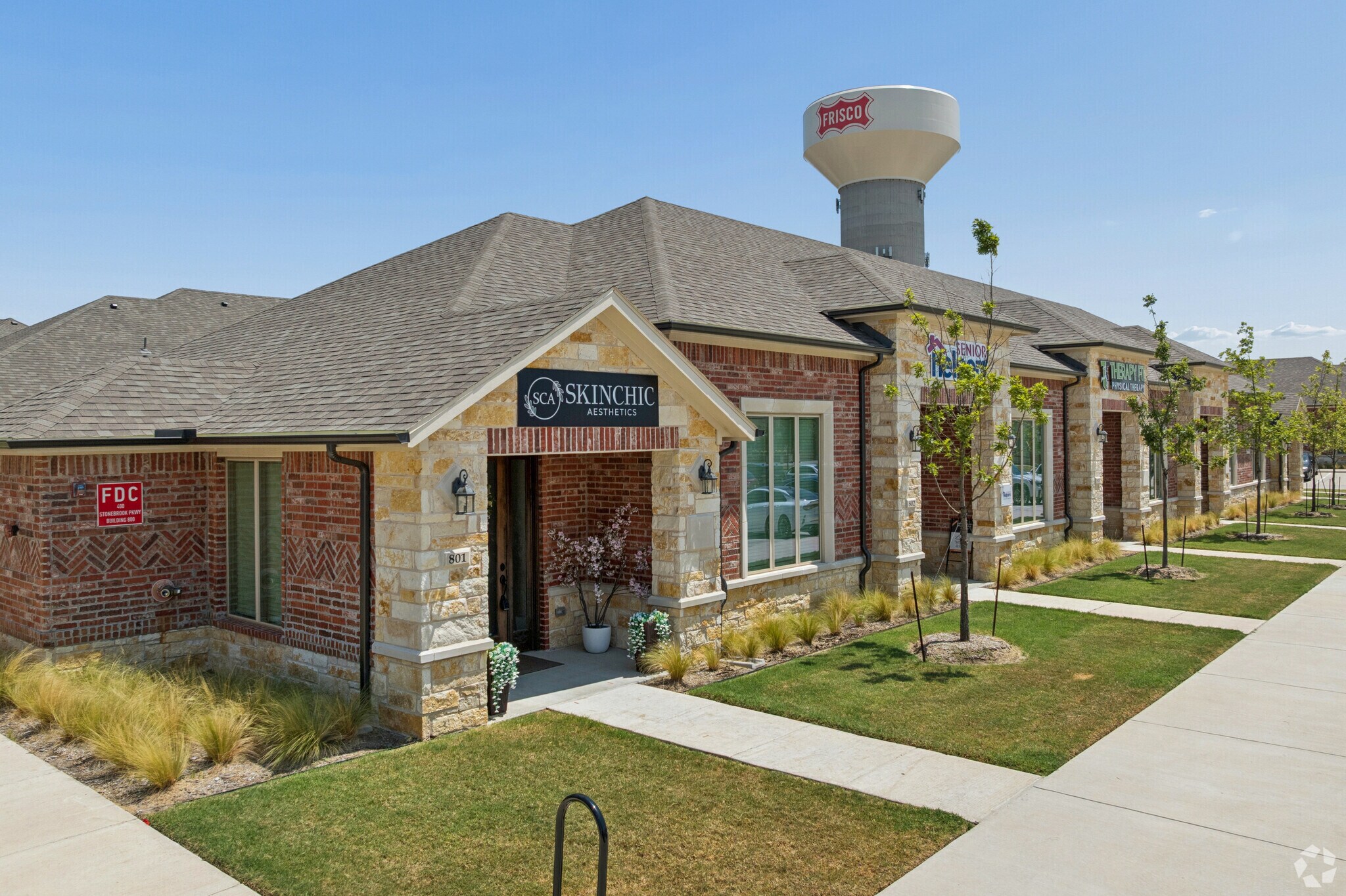 400 Stonebrook Pky, Frisco, TX à louer Photo de l’immeuble– Image 1 sur 13