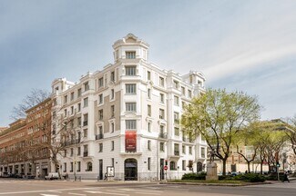 Plus de détails pour Calle De Velázquez, 94, Madrid - Local commercial à louer