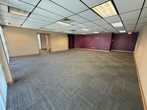 6514 Odana Rd, Madison, WI à louer Photo intérieure– Image 1 sur 13