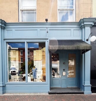 Plus de détails pour 109 W Broughton St, Savannah, GA - Local commercial à louer