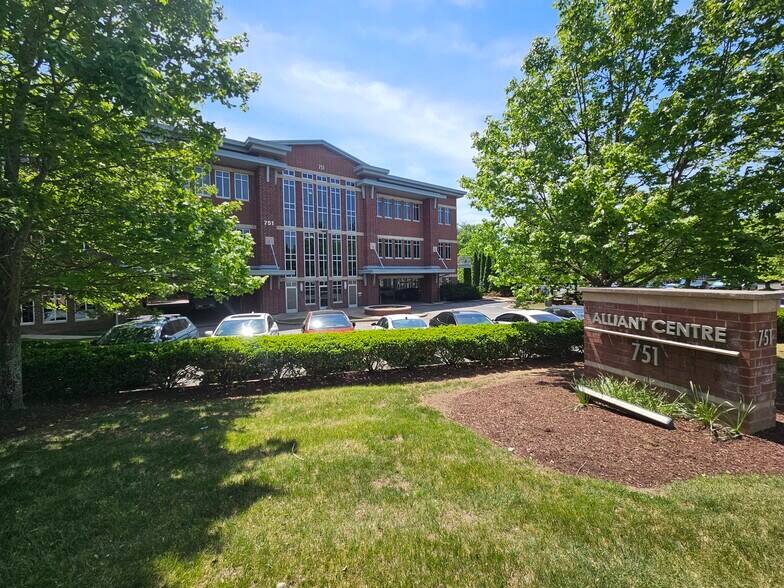 751 Cool Springs Blvd, Franklin, TN à louer - Photo de l’immeuble – Image 2 sur 13