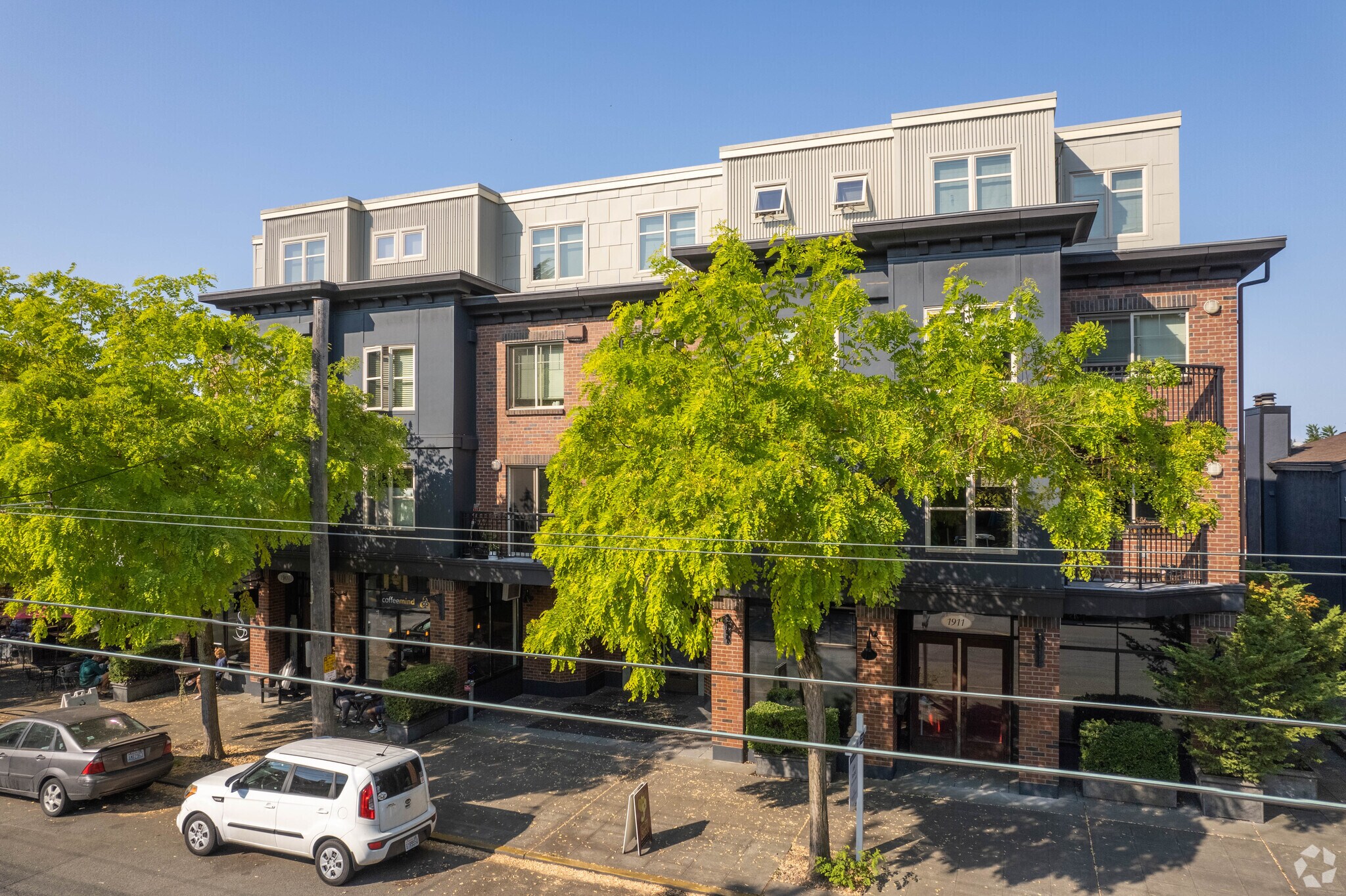1909 10th Ave W, Seattle, WA à vendre Photo principale– Image 1 sur 8