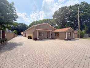 565 N Birdneck Rd, Virginia Beach, VA à louer Photo de l’immeuble– Image 1 sur 3
