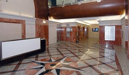 2 Carlton St, Toronto, ON à louer - Hall d’entrée – Image 3 sur 5