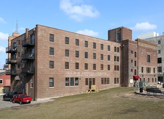 Plus de détails pour 77 S Stolp Ave, Aurora, IL - Local commercial à louer