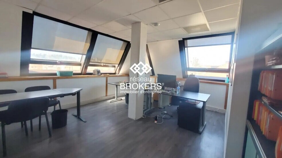 Bureau dans Annecy à louer - Photo de l’immeuble – Image 3 sur 6