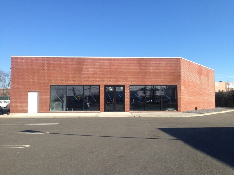 490 Rockaway Tpke, Lawrence, NY à louer - Photo principale – Image 1 sur 10