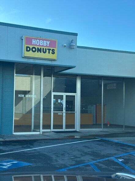 2250 Marina Blvd, San Leandro, CA à louer - Photo de l’immeuble – Image 2 sur 26