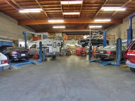 170 Ford Way, Novato, CA à louer - Photo de l’immeuble – Image 3 sur 12