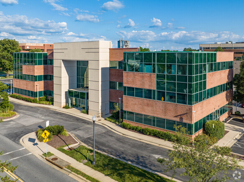 130 Admiral Cochrane Dr, Annapolis, MD à louer - Photo principale – Image 1 sur 6