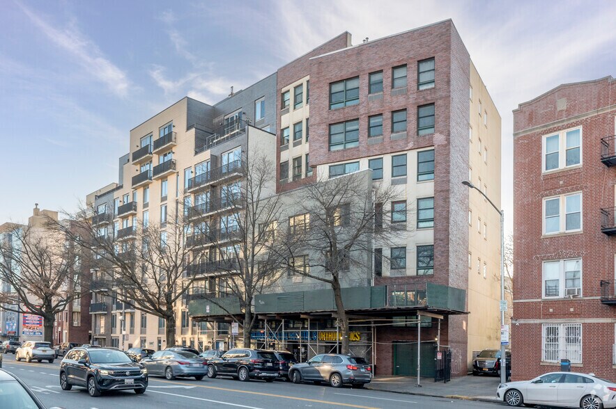 2128 Ocean Ave, Brooklyn, NY à louer - Photo de l’immeuble – Image 2 sur 26