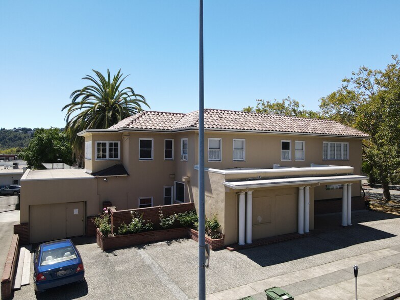1022 E St, San Rafael, CA à vendre - Photo de l’immeuble – Image 3 sur 10