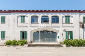 Plus de détails pour Local commercial à vendre