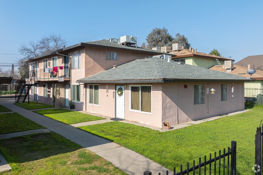 435 N Valeria St, Fresno, CA à vendre - Photo de l’immeuble – Image 2 sur 5
