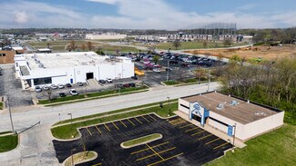 Plus de détails pour 8445 N Main St, Kansas City, MO - Bureau/Local commercial à louer