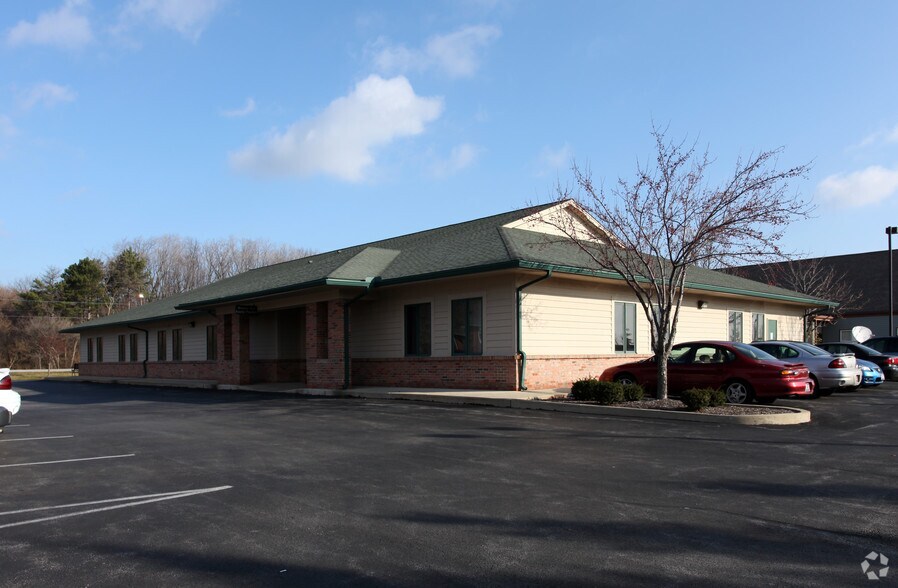 4324-4330 Navarre Ave, Oregon, OH à louer - Photo de l’immeuble – Image 3 sur 4